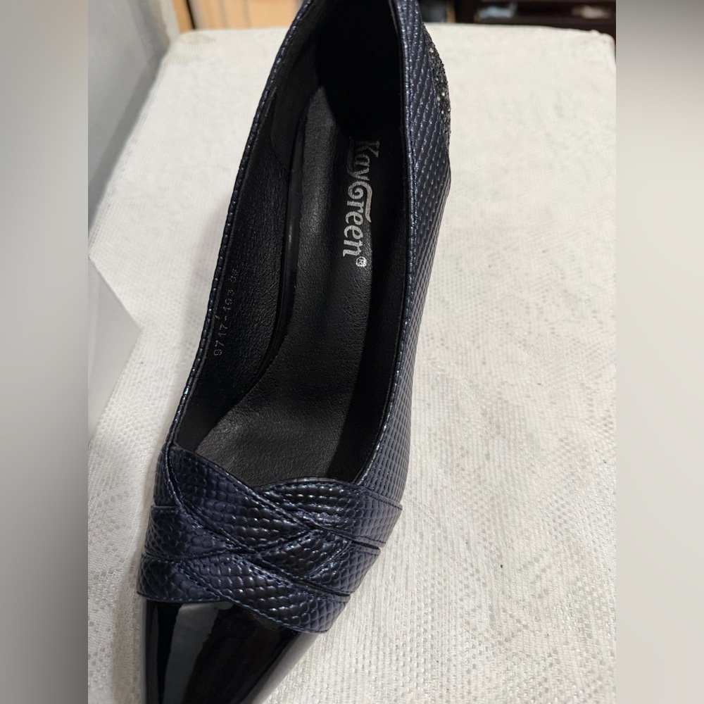 Chic Black and Blue Women's Heels - Picture 3 of 9